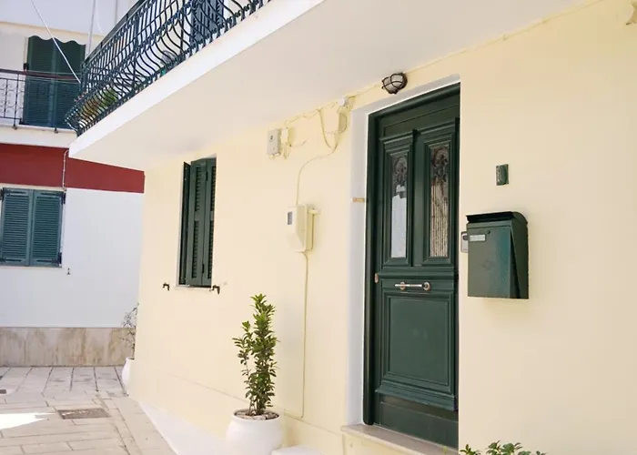 דירה Hellenes House *