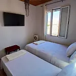 Hellenes House Lefkada City