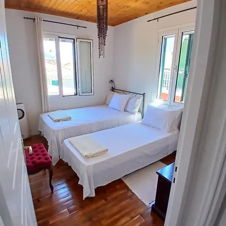 Apartment Hellenes House