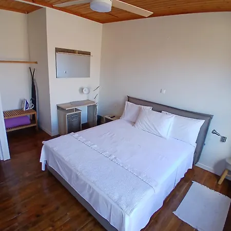 Apartment Hellenes House *
