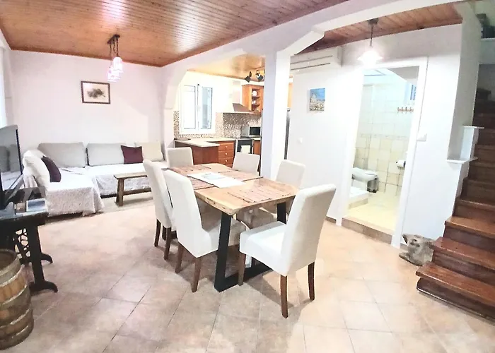 Hellenes House * Lefkada City